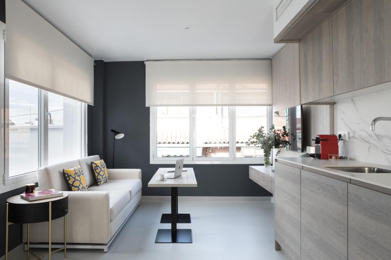 Apartamentos Las Torres Madrid Exterior photo